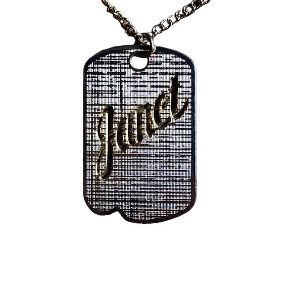 VINTAGE JANET DOG TAG NECKLACE NAME PREPPY MINAMALIST LAYERING - Picture 1 of 2